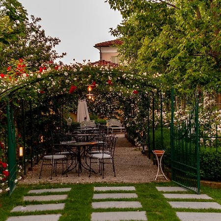 Hotel Il Campanile Cherasco Esterno foto