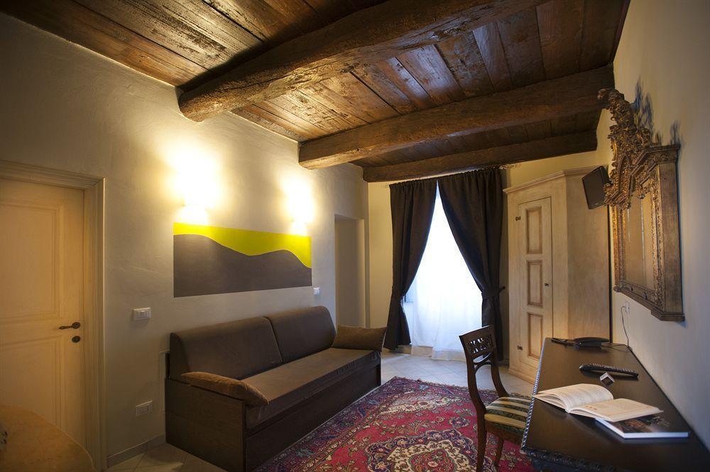 Hotel Il Campanile Cherasco Esterno foto