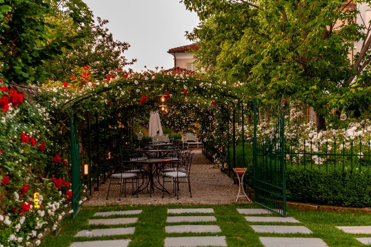 Hotel Il Campanile Cherasco Esterno foto